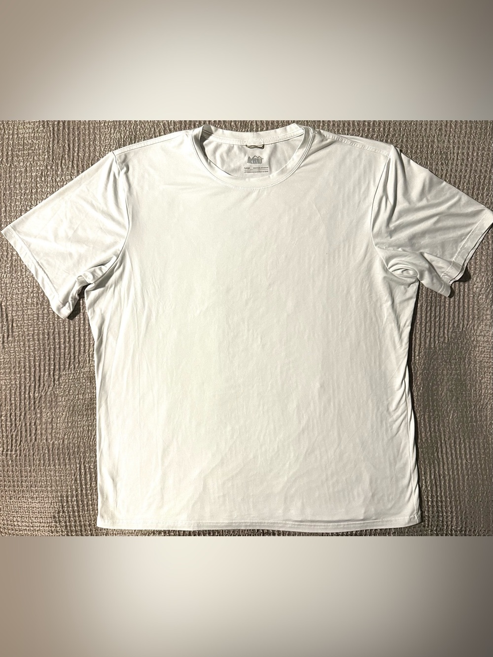 REI Co-op Men’s L White Performance T-Shirt Athletic Hiking Quick Dry